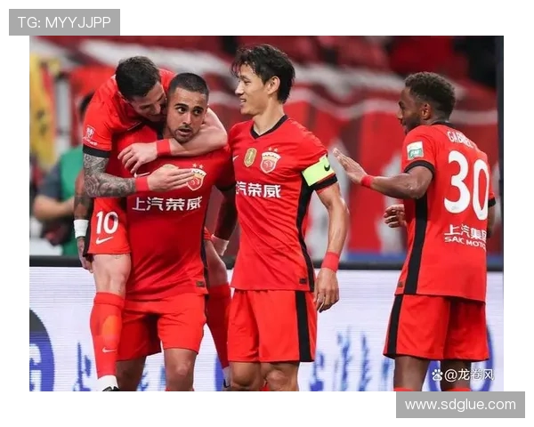 莱昂纳多单刀破门打破僵局维塔尔妙传助攻助力中超精彩对决