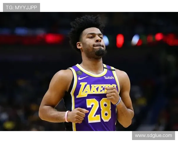 奎因坚定信心带领鹈鹕重返巅峰目标展现团队实力与决心 奎因坚定信心带领鹈鹕重返巅峰目标展现团队实力与决心