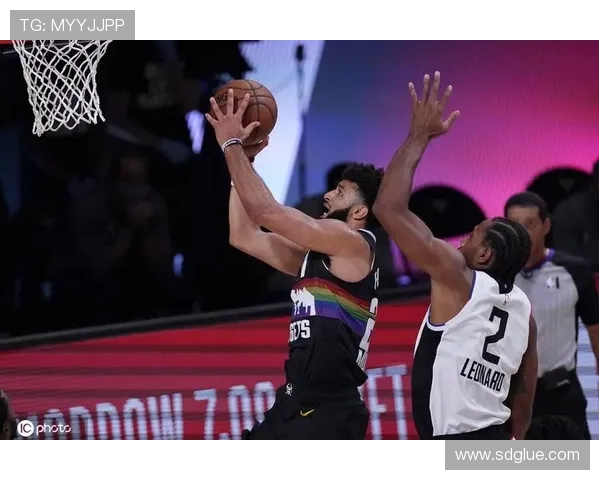 小波特半场表现亮眼得分11分但失误频频影响整体发挥 小波特半场表现亮眼得分11分但失误频频影响整体发挥