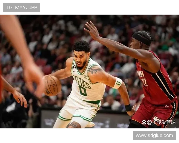 斯波坦言季前赛全败无碍关注球队理想打法的稳定性与持续性表现 斯波坦言季前赛全败无碍关注球队理想打法的稳定性与持续性表现